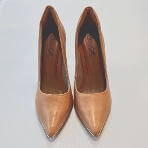 Sofia Z DANIELA, Size 10, Tan